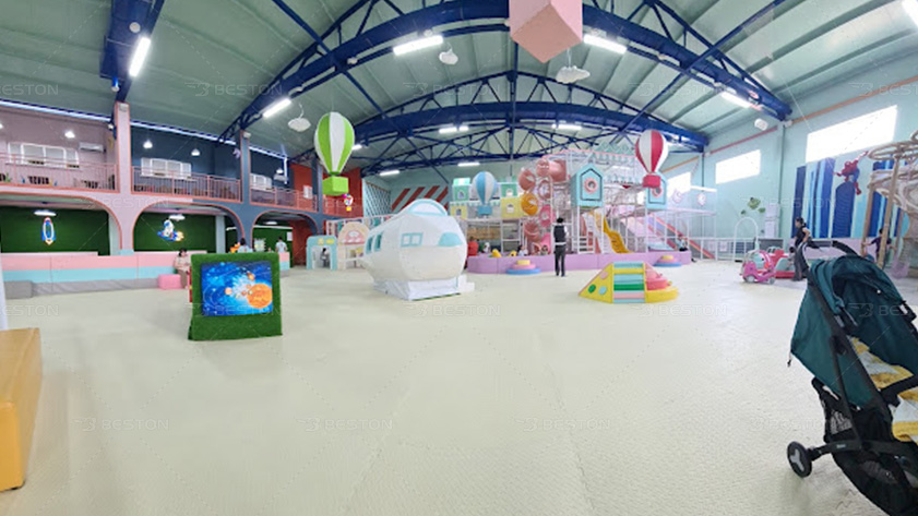 Комплексный крытый парк развлечений 1080м² в Алматы, Казахстан